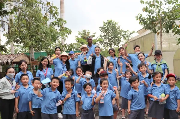 Hoạt động trải nghiệm “Học sinh ACA tập làm nông dân 4.0”