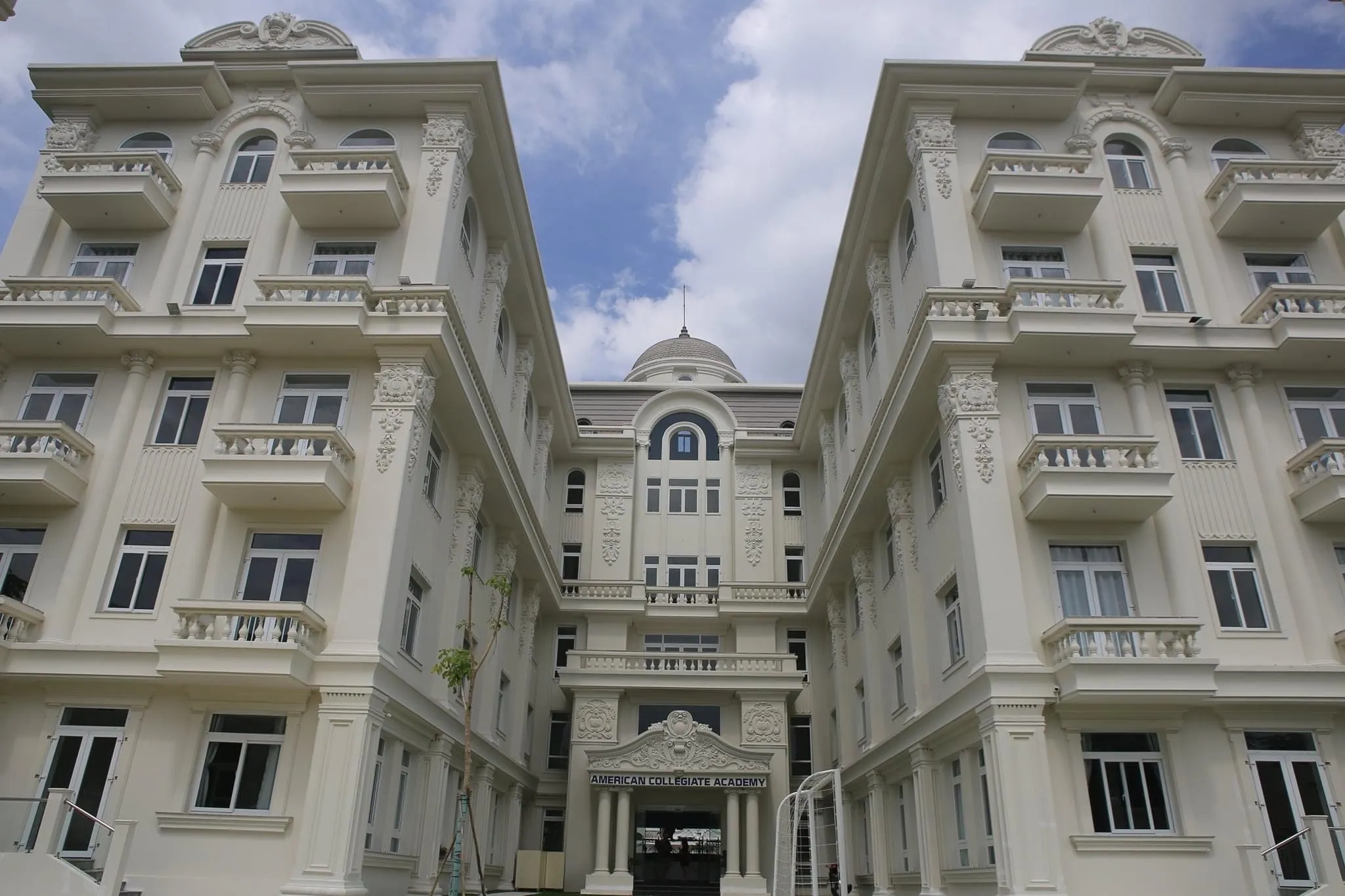 Khuôn viên & Phòng học Chuẩn Quốc tế